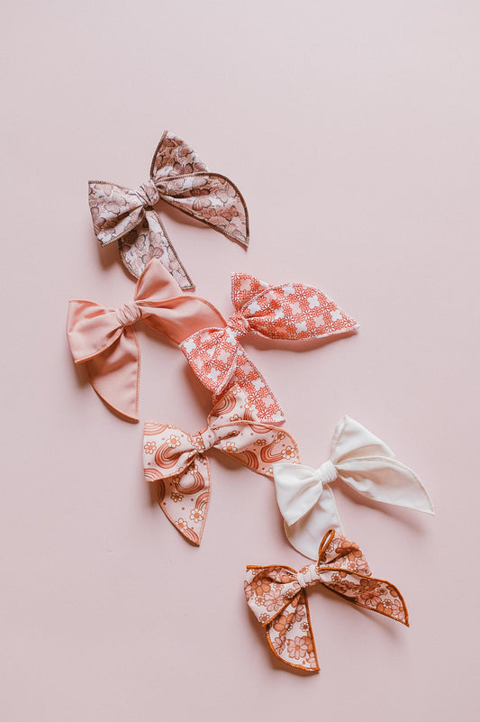Large Fable Bows